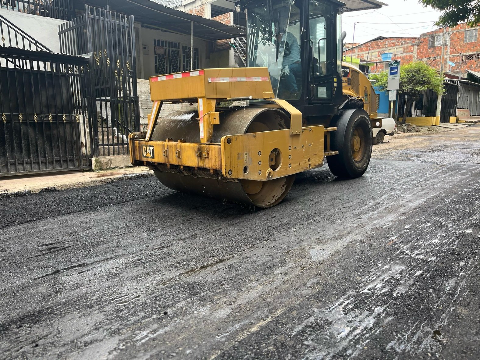 Alcaldía de Neiva impulsa la rehabilitación vial en la comuna 8 de Neiva