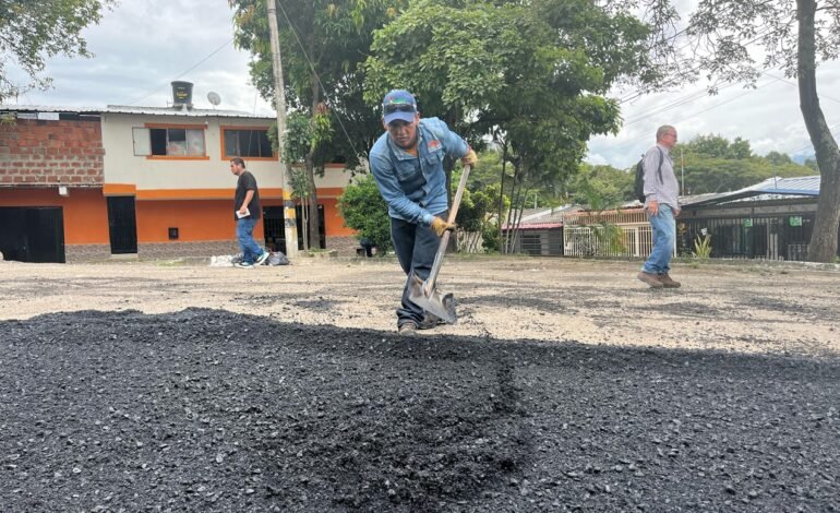Alcaldía de Neiva intensifica parcheo vial tras ola invernal