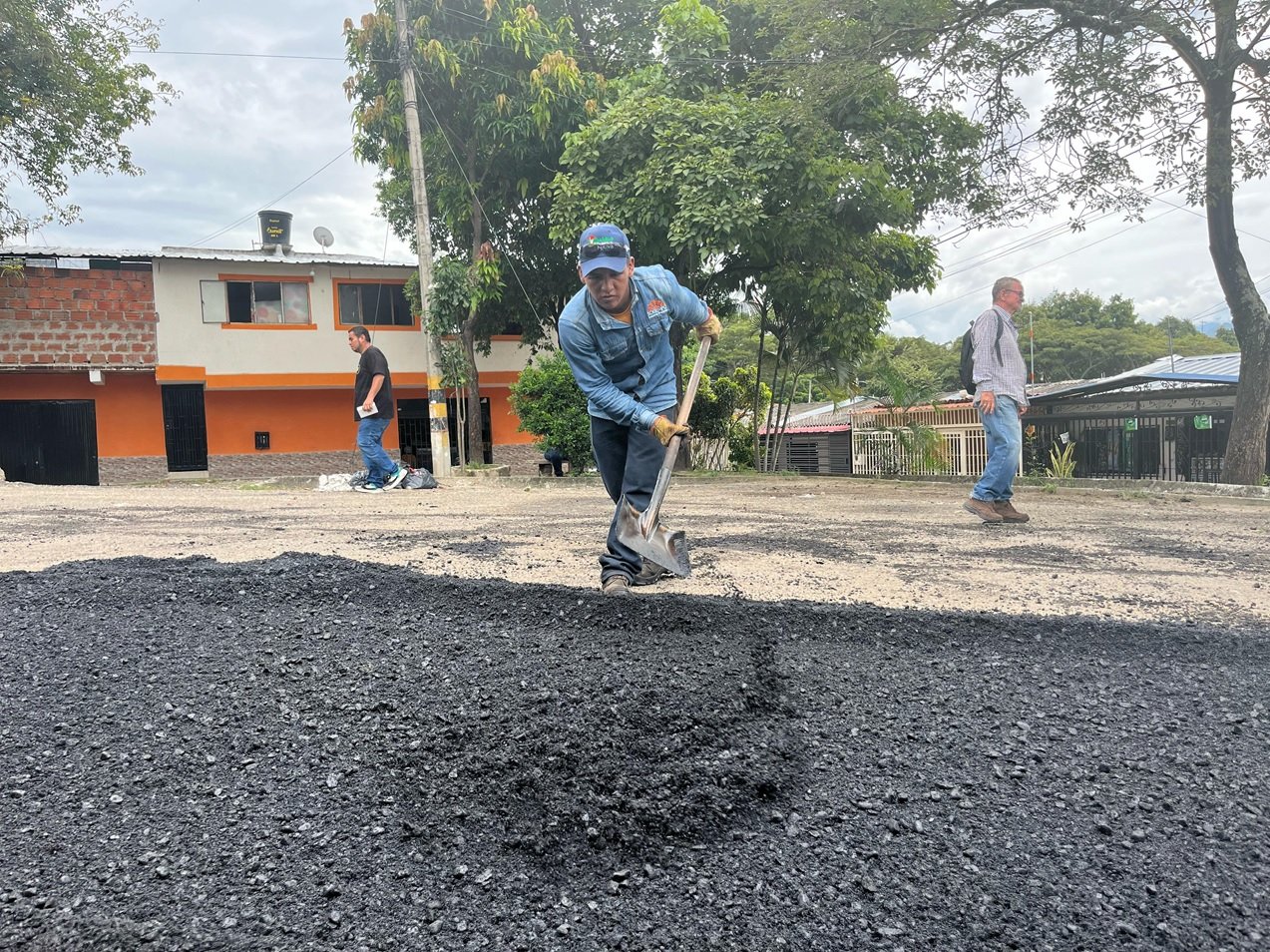 Alcaldía de Neiva intensifica parcheo vial tras ola invernal