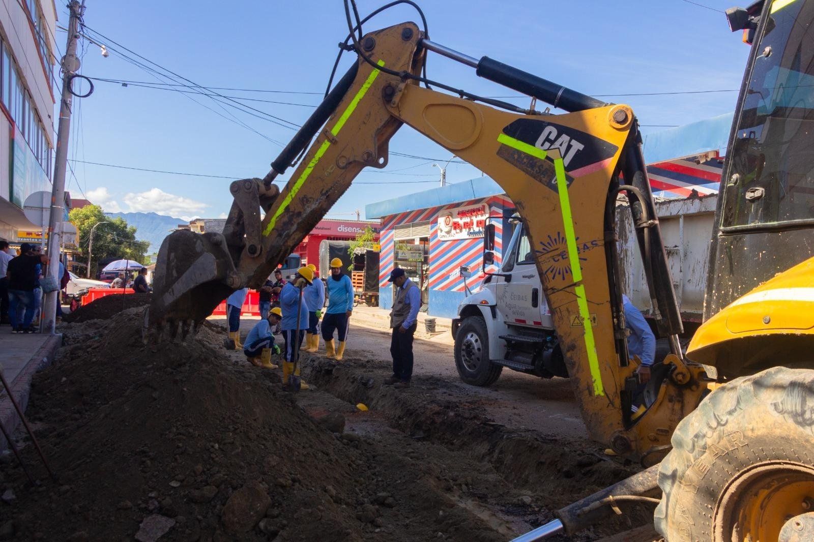 En tiempo récord, Alcaldía de Neiva y Las Ceibas EPN restituyen red de alcantarillado en el centro