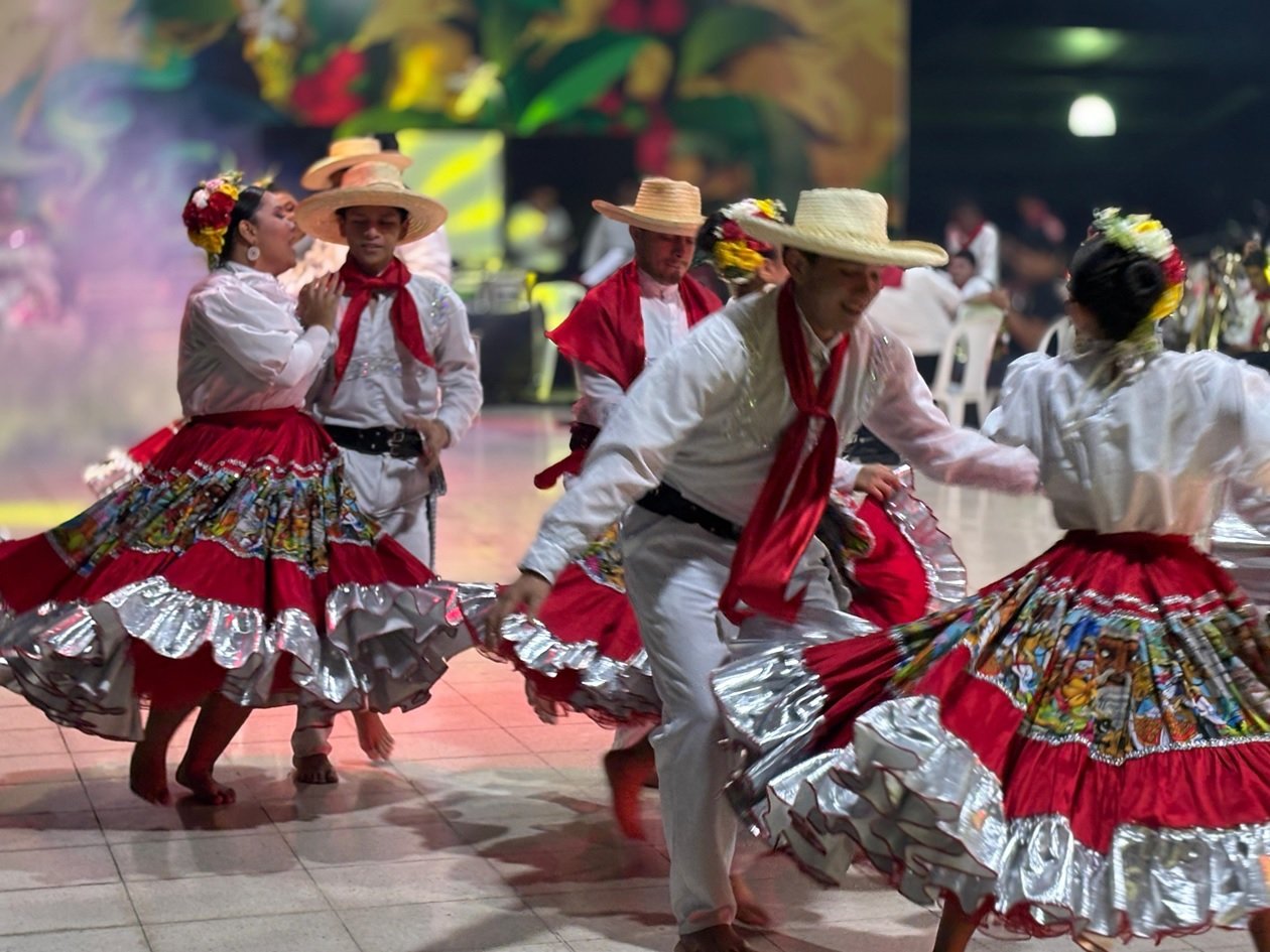 Neiva vibró con el cierre de las rondas sampedrinas