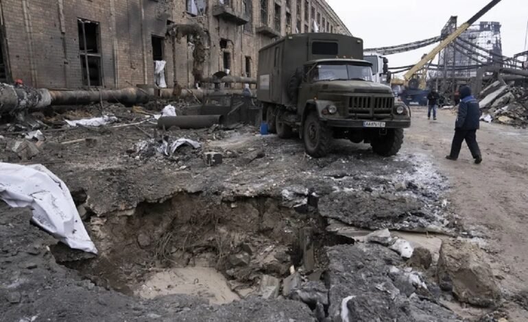 Escalada de violencia entre Rusia y Ucrania deja al menos 14 fallecidos