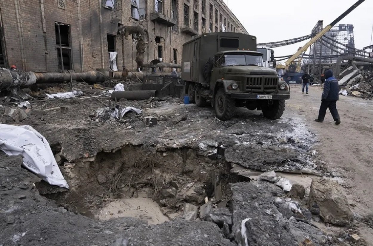 Escalada de violencia entre Rusia y Ucrania deja al menos 14 fallecidos