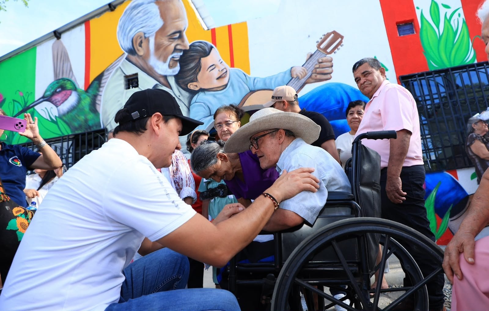 Así le devolvió Casagua la dignidad a los adultos mayores en la comuna 9: estrenaron nuevo centro vida
